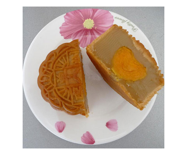 Classic Egg Yolk Lotus Moon Cake